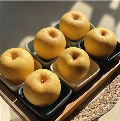 Fuji uachtarúil ar a bhfuil blas saibhir